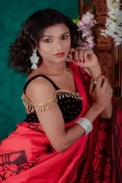 Suhani - Photo 2